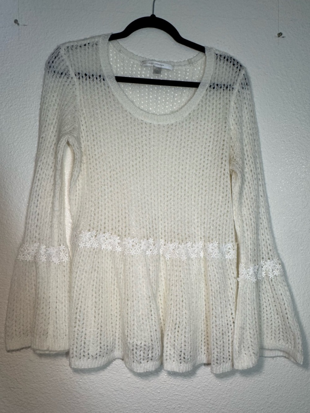 LC Lauren Conrad Cream Crochet Knit Top with  floral Lace Detail